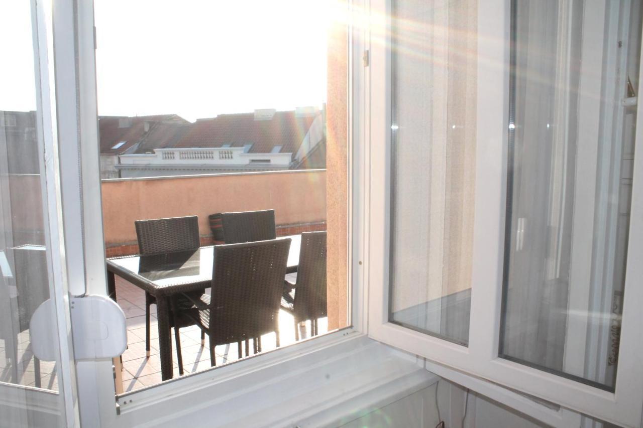 Rooftop Apartment Belgrád Kültér fotó
